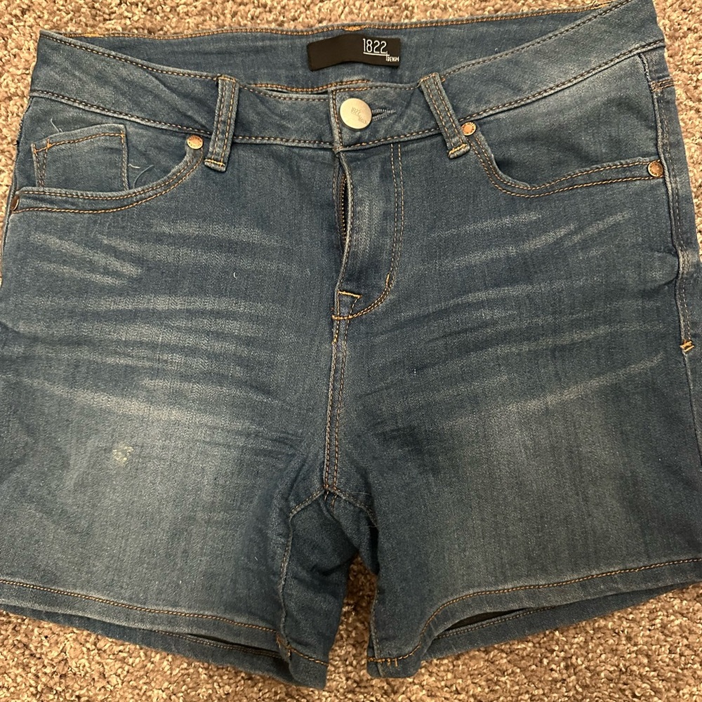 1822 Denim Women's Blue Shorts
